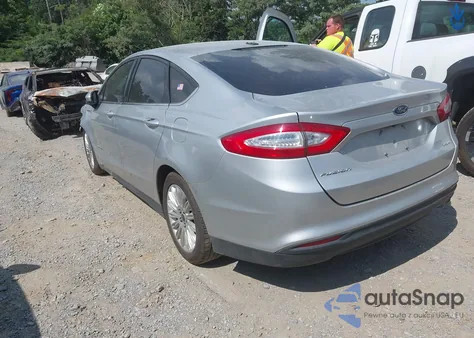 2016 Ford Fusion Hybrid S from USA, damaged, VIN 3FA6P0UU3GR241375